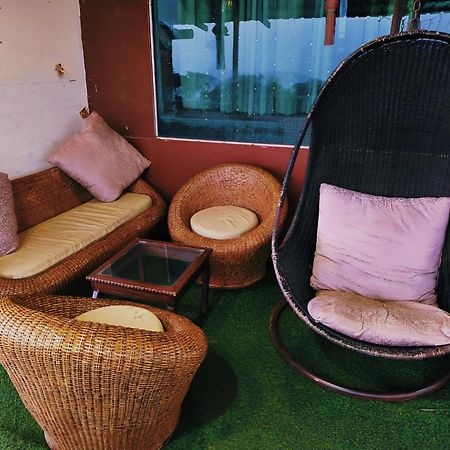Forrest Homestay Villa Bhor ภายนอก รูปภาพ