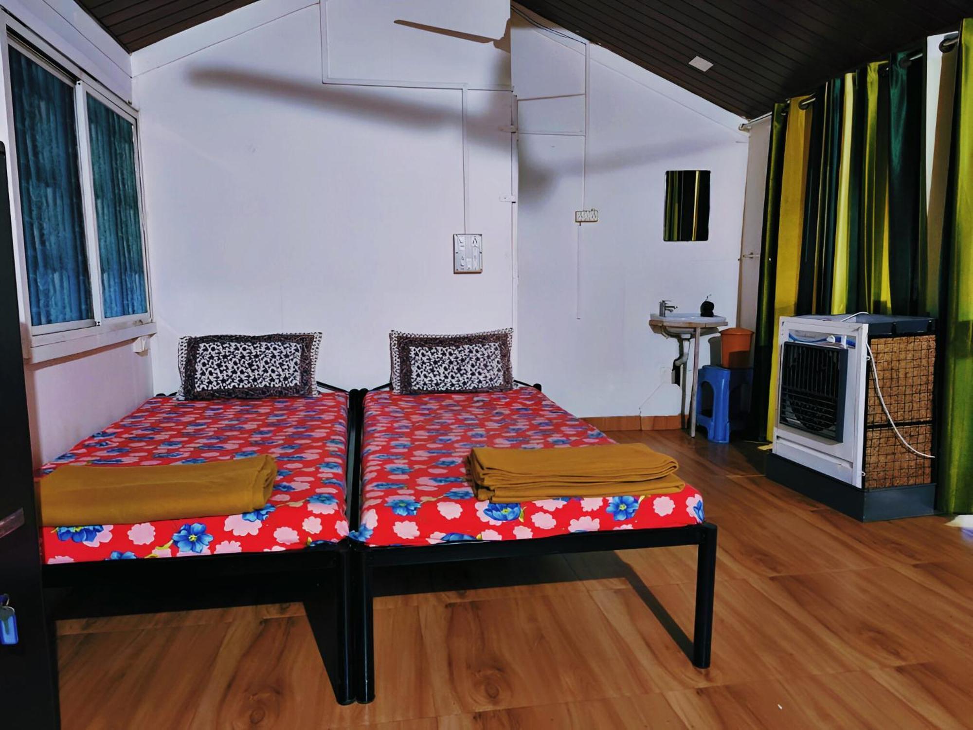 Forrest Homestay Villa Bhor ภายนอก รูปภาพ