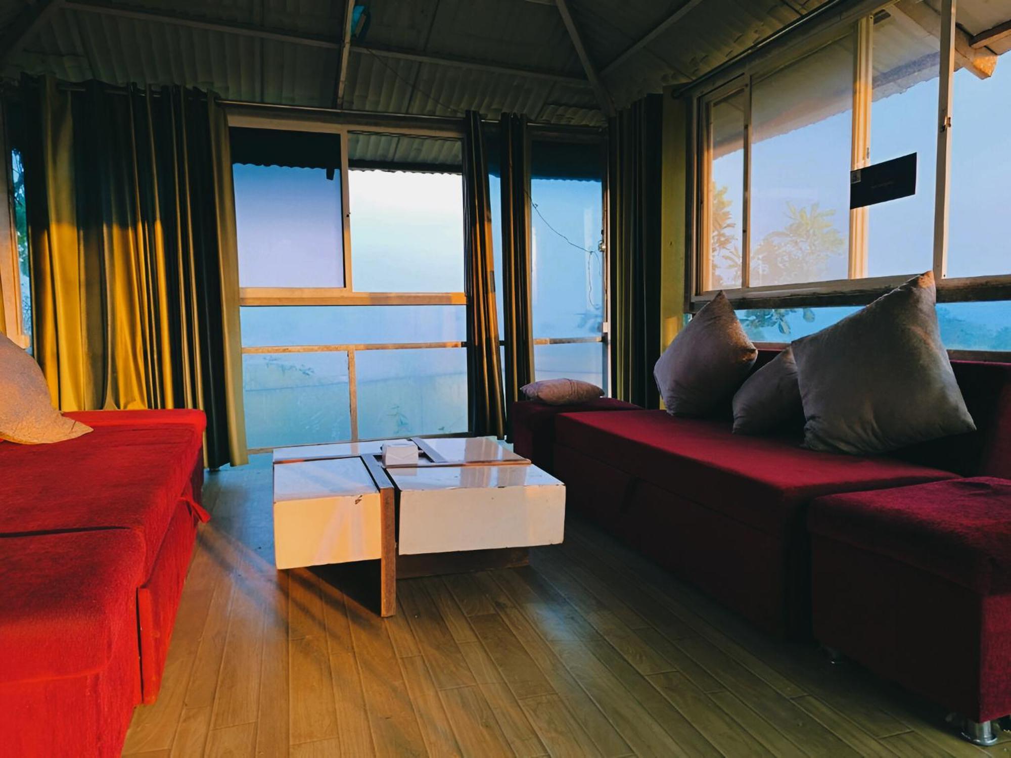 Forrest Homestay Villa Bhor ภายนอก รูปภาพ