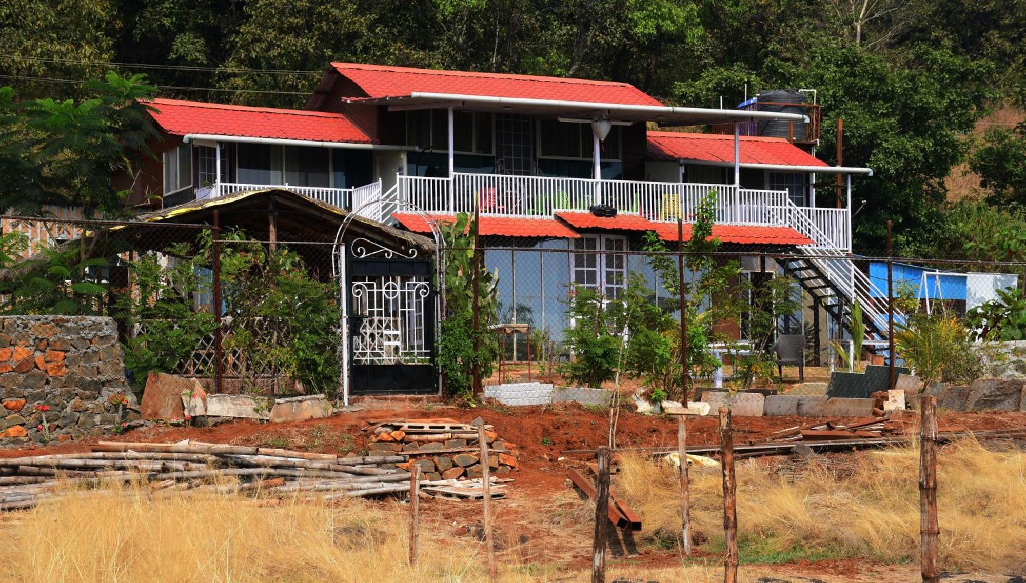 Forrest Homestay Villa Bhor ภายนอก รูปภาพ