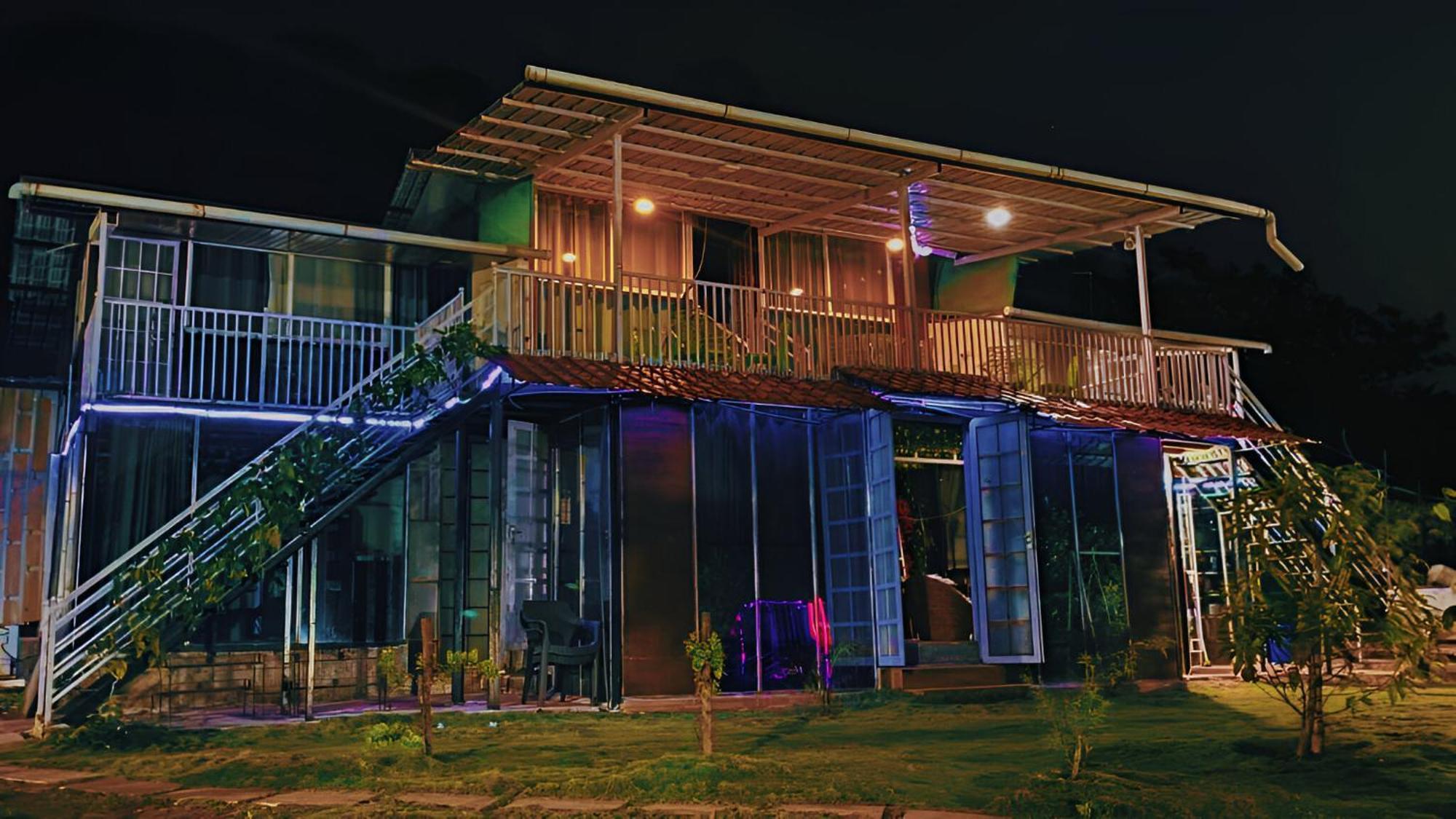 Forrest Homestay Villa Bhor ภายนอก รูปภาพ